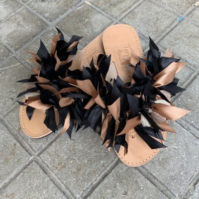 -dermatines-sagionares-padofles-fiogkoi-mpez-mauro-fountakia-ekru-fiogkakia