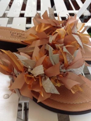 -dermatinh-xeiropoihth-sagionara-fiogkakia-apoxrwseis-mpez (1)