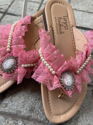 -dermatinh-xeiropoihth-sagionara-pantofla-sapio-mhlo-dantela-perles-cameo-roz (1)