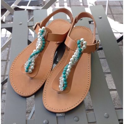 -dermatino-sandali-perles-krustalla-tirkouaz-petres