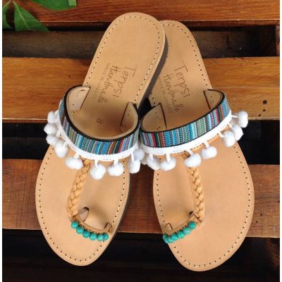 -dermatino-xeiropoihto-sandali-boho-chic
