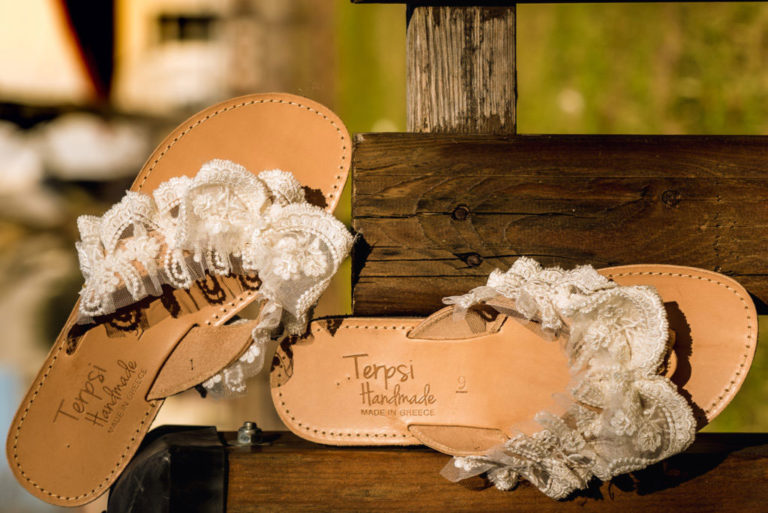 Δερμάτινα Σανδάλια: Γιατί Χειροποίητα και Πώς να τα Φροντίσετε