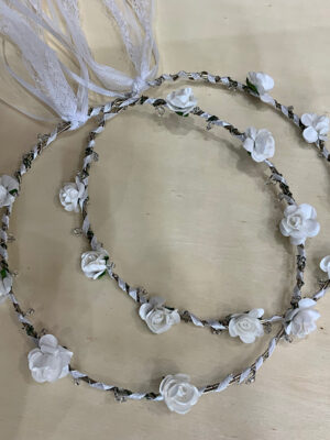 Στεφανάκι λευκά λουλουδια