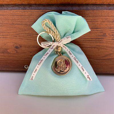 Μπομπονιέρα βάπτισης πουγκί βεραμάν με μπρελόκ Παναγίτσα 