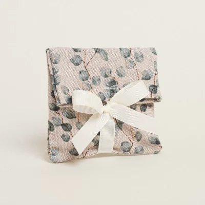 ΠΟΥΓΚΙ ΦΑΚΕΛΟΣ ΜΕ ΥΦΑΣΜΑ ΜΠΕΖ ΣΕ ΣΧΕΔΙΟ ΜΕ ΕΥΚΑΛΥΠΤΟ