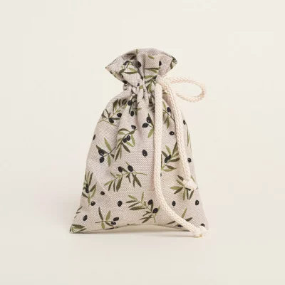 ΠΟΥΓΚΙ ΜΕ ΚΟΡΔΟΝΙ ΣΕ ΥΦΑΣΜΑ ΜΠΕΖ ΜΕ ΕΛΙΕΣ