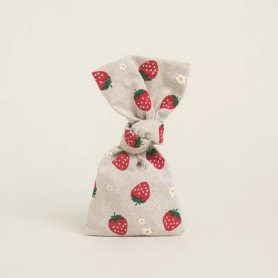 ΠΟΥΓΚΙ ΒΑΠΤΙΣΗΣ ΜΕ ΦΡΑΟΥΛΕΣ