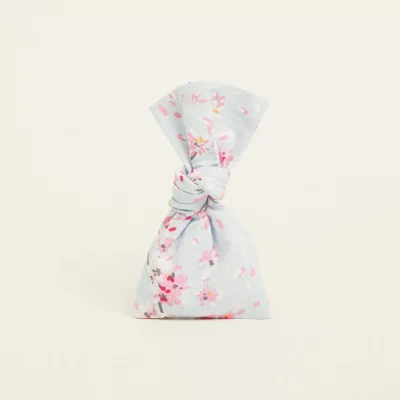 ΠΟΥΓΚΙ ΓΑΜΟΥ-ΒΑΠΤΙΣΗΣ ΜΕ ΑΜΥΓΔΑΛΙΕΣ