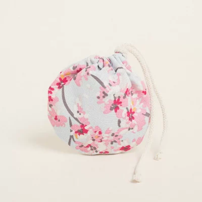 ΠΟΥΓΚΙ ΟΒΑΛ ΜΕ ΚΟΡΔΟΝΙ ΜΕ ΥΦΑΣΜΑ ΣΕ ΣΧΕΔΙΟ ΜΕ ΑΜΥΓΔΑΛΙΕΣ