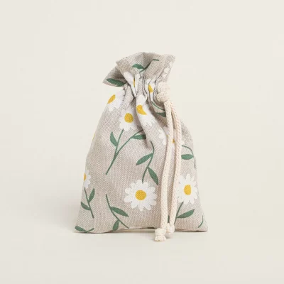 ΠΟΥΓΚΙ ΜΕ ΚΟΡΔΟΝΙ ΣΕ ΜΠΕΖ ΥΦΑΣΜΑ ΜΕ ΜΑΡΓΑΡΙΤΕΣ