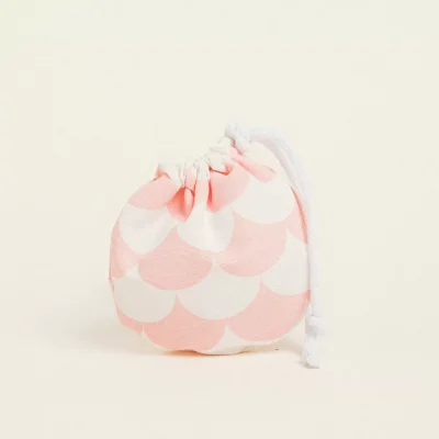 ΠΟΥΓΚΙ ΟΒΑΛ ΜΕ ΚΟΡΔΟΝΙ ΜΕ ΥΦΑΣΜΑ ΣΕ ΣΧΕΔΙΟ ΜΕ ΛΕΠΙΑ ΓΟΡΓΟΝΑΣ ΣΟΜΩΝ