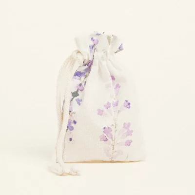 ΠΟΥΓΚΙ ΜΕ ΚΟΡΔΟΝΙ ΣΕ ΥΦΑΣΜΑ ΜΕ ΛΕΒΑΝΤΑ