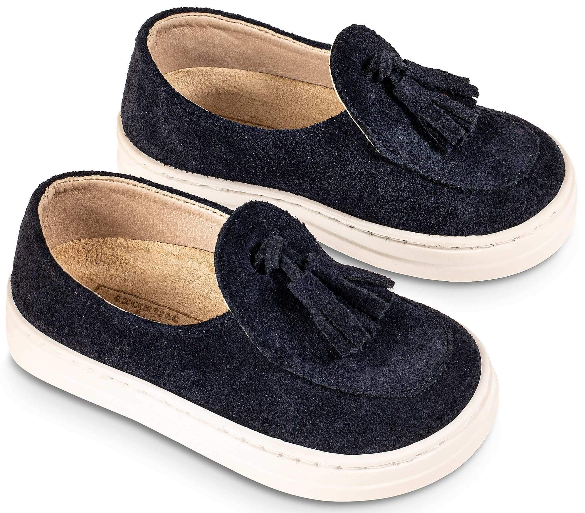 Μονόχρωμο Loafer EXC5276 Μπλε Μονόχρωμο Καστόρινο Loafer με Φουντάκια σε Μπλε Χρώμα