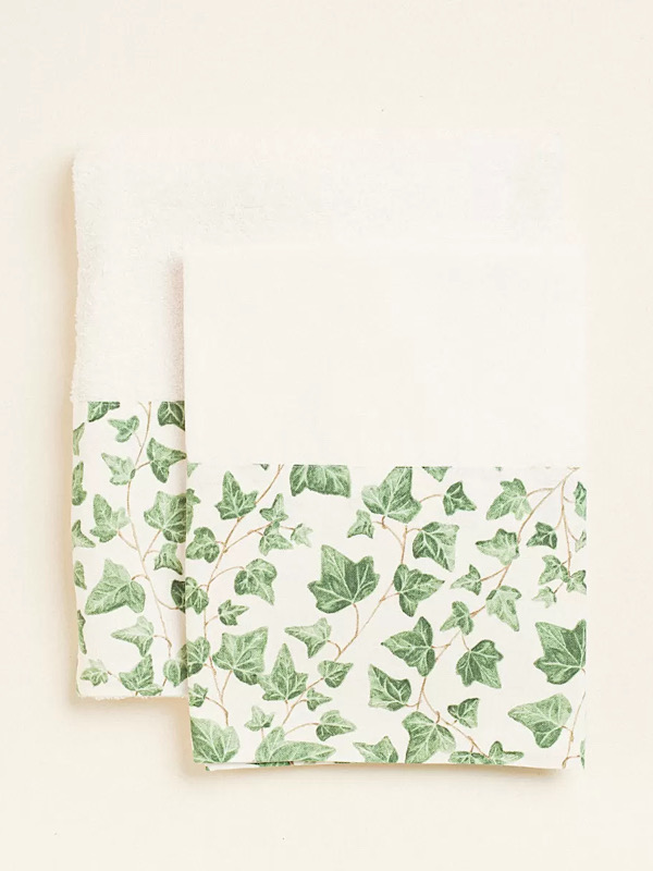 Πακέτο βάπτισης κισσός με όψη ακουαρέλας Πακέτο βάπτισης με κισσό σε όψη ακουαρέλας , ιδανικό και για αγόρι αλλά και για κορίτσι με κυλινδρικό σάκο για τα παιχνίδια