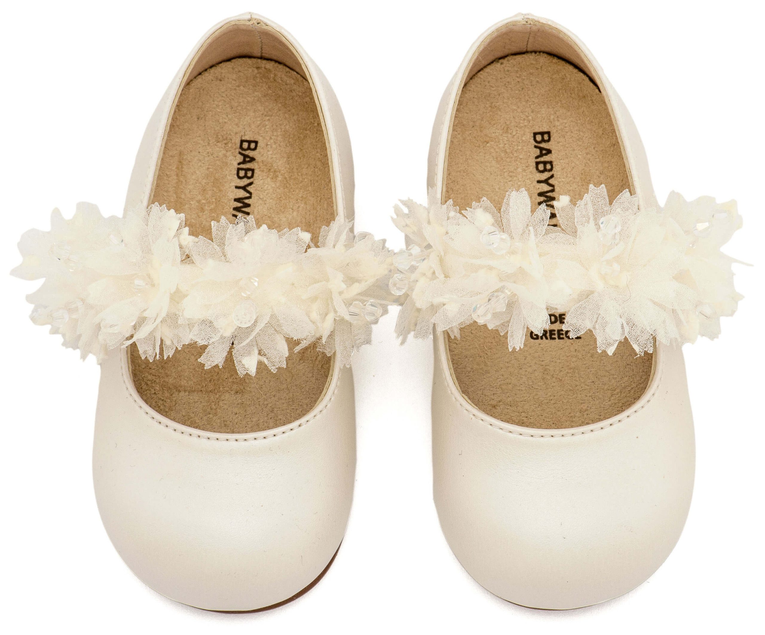 Δερμάτινο Γοβάκι Διακοσμημένο με Χειροποίητο Τούλινο Διακοσμητικό, Σε Εκρού Χρώμα