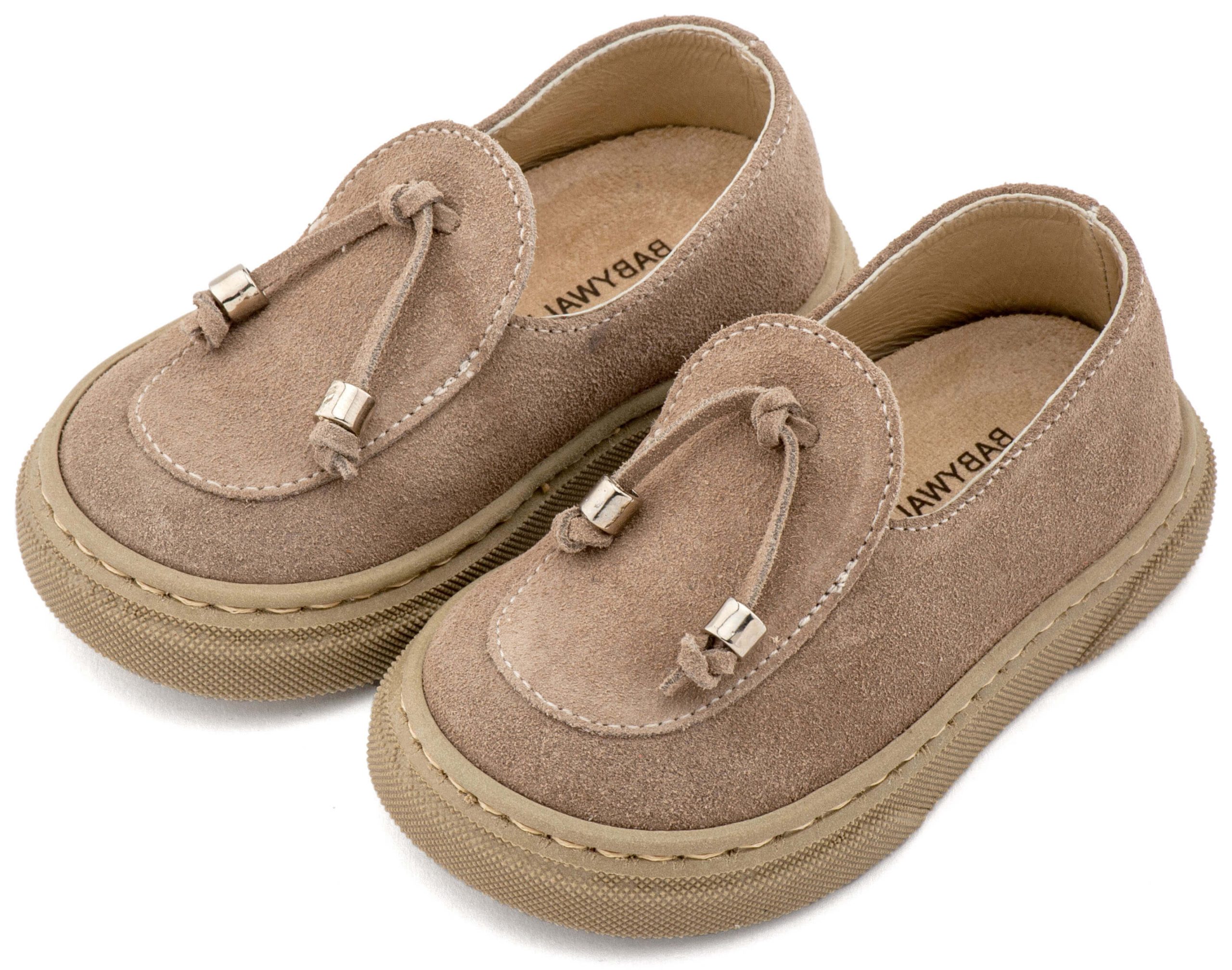 Loafer με Φουντάκια BW4307 Πούρο Καστόρινο δετό loafer με φουντάκια και μεταλλική λεπτομέρεια, από δέρμα suede,σε Πούρο χρώμα