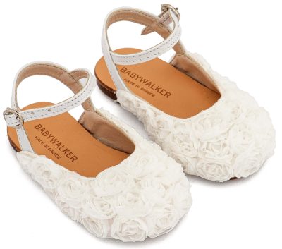 Δερμάτινο γαλλικό σαμπό διακοσμημένο oλόγυρα με chiffon λουλούδια, σε λευκό χρώμα