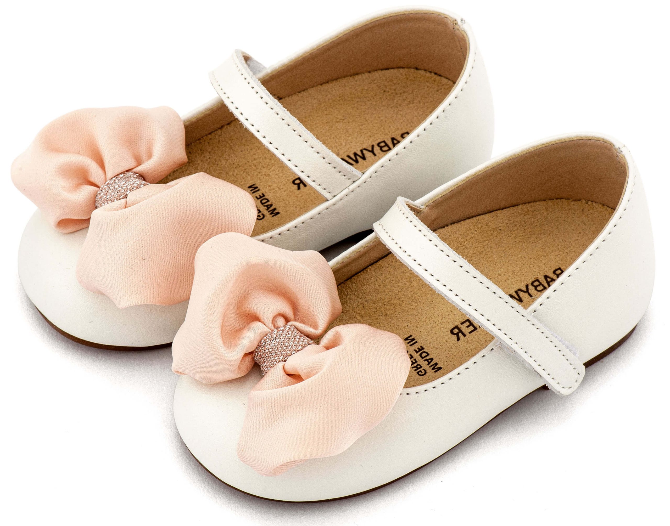 Γοβάκι Μονή Μπαρέτα με Σατέν Φιόγκο BW4893 Εκρού - Ροζ Δερμάτινο γοβάκι με μονή μπαρέτα “χρατς” και σατέν χειροποίητο φιόγκο, σε εκρού - ροζ χρώμα