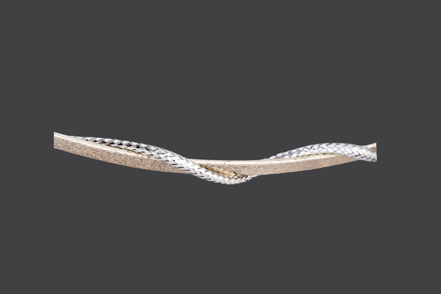 Στέφανα με ασημί βέργα και ασήμι κορδόνι με  δέσιμο δανδέλα μόκα.