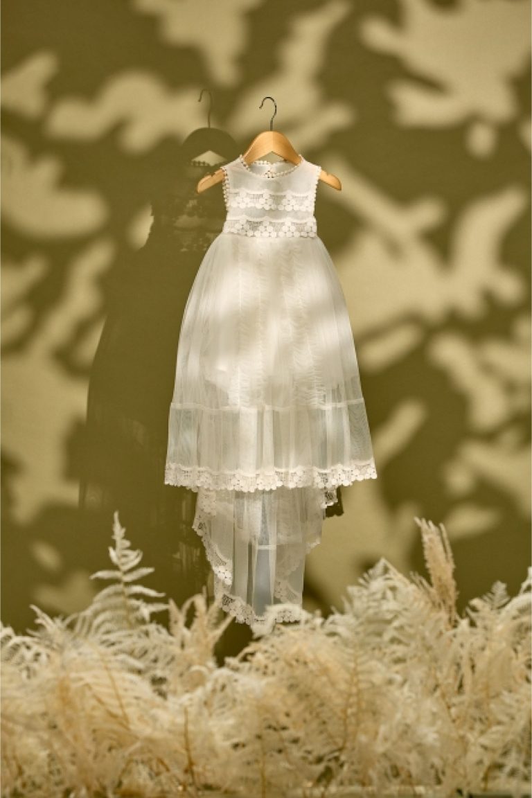 Πώς να επιλέξετε το τέλειο βαπτιστικό φόρεμα